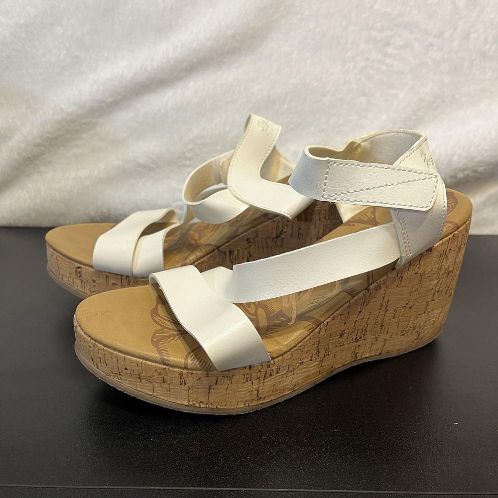 Blowfish Malibu Wedge Sandals Size 6 White Cork Wedge Strappy Heels
